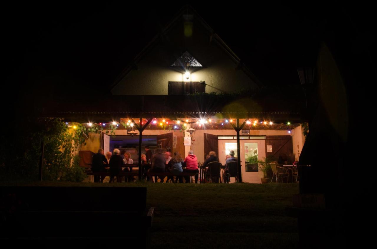 Stacaravan 6 Persoons - Camping Le Soustran Neuvic  Exterior photo